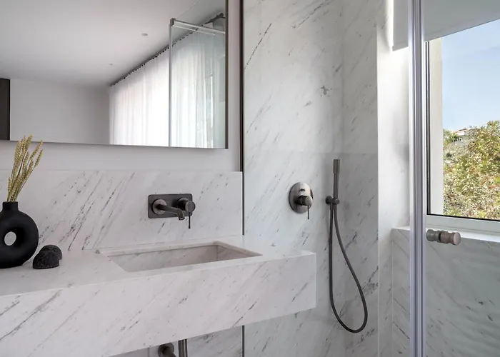 Marina Exclusive * פורטו הלי